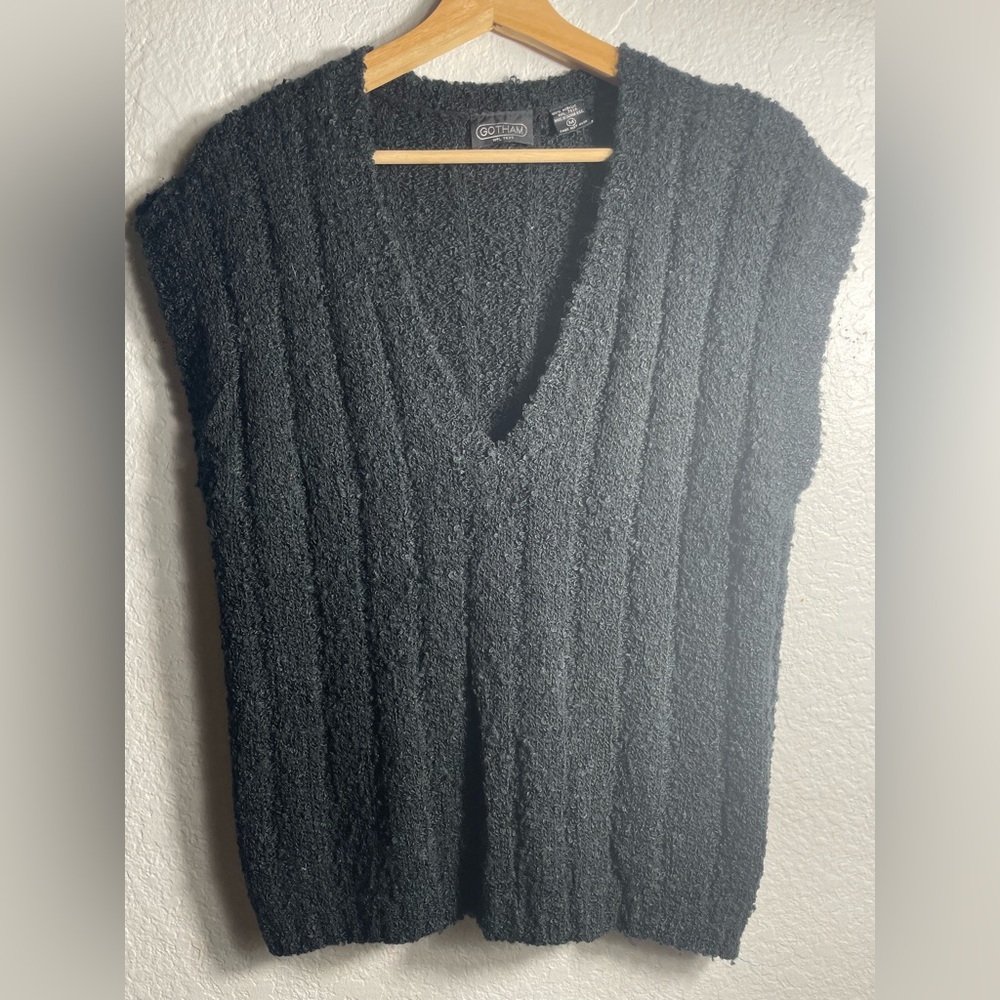 Gotham Women’s Black Sweater Vest Size M